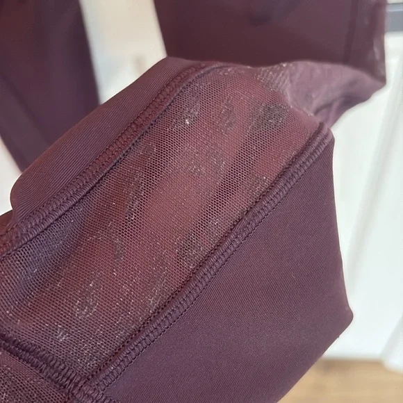 Burgundy Lululemon leggings Sz 6 - Picture 4 of 9